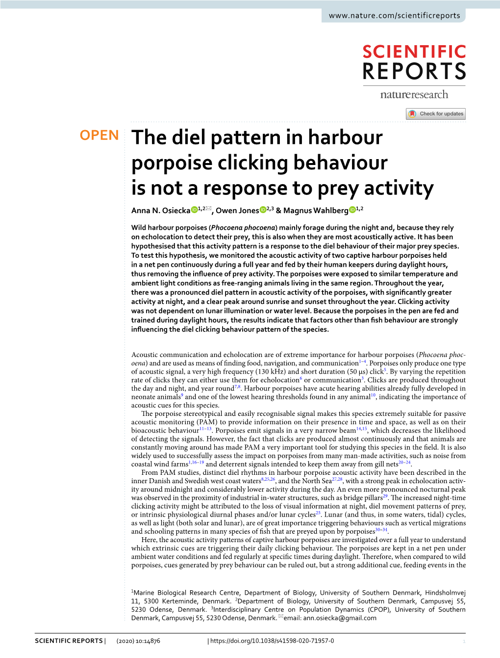 The Diel Pattern in Harbour Porpoise Clicking Behaviour Is Not a Response to Prey Activity Anna N