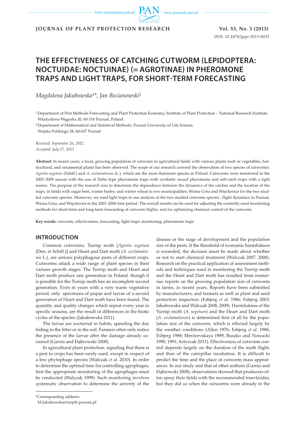 The Effectiveness of Catching Cutworm (Lepidoptera: Noctuidae: Noctuinae) (= Agrotinae) in Pheromone Traps and Light Traps, for Short-Term Forecasting