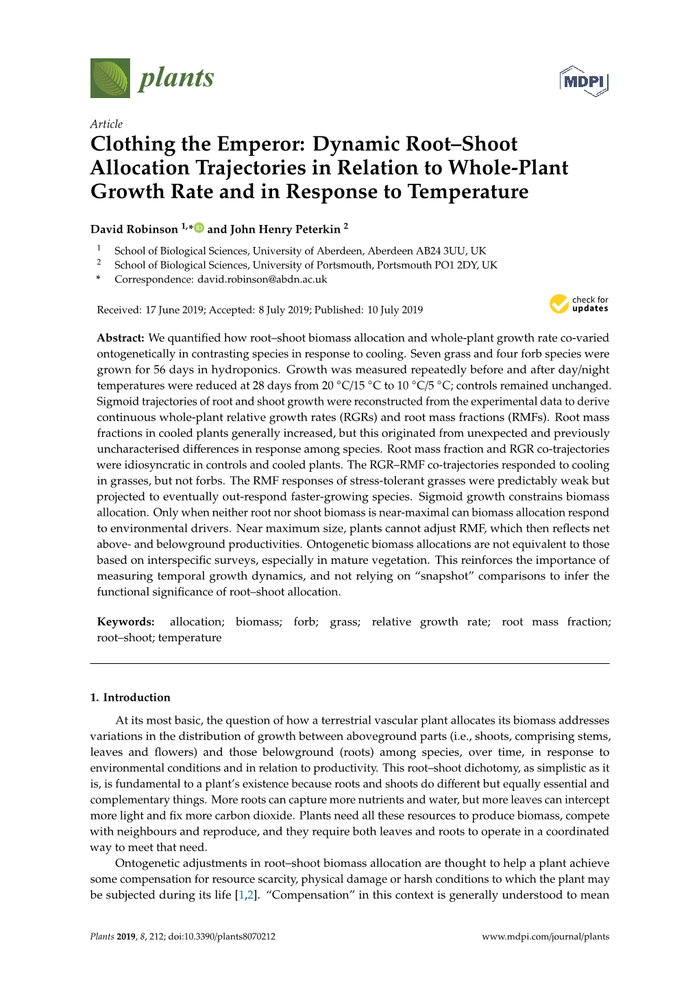 Clothing the Emperor: Dynamic Root–Shoot Allocation Trajectories in Relation to Whole-Plant Growth Rate and in Response to Temperature