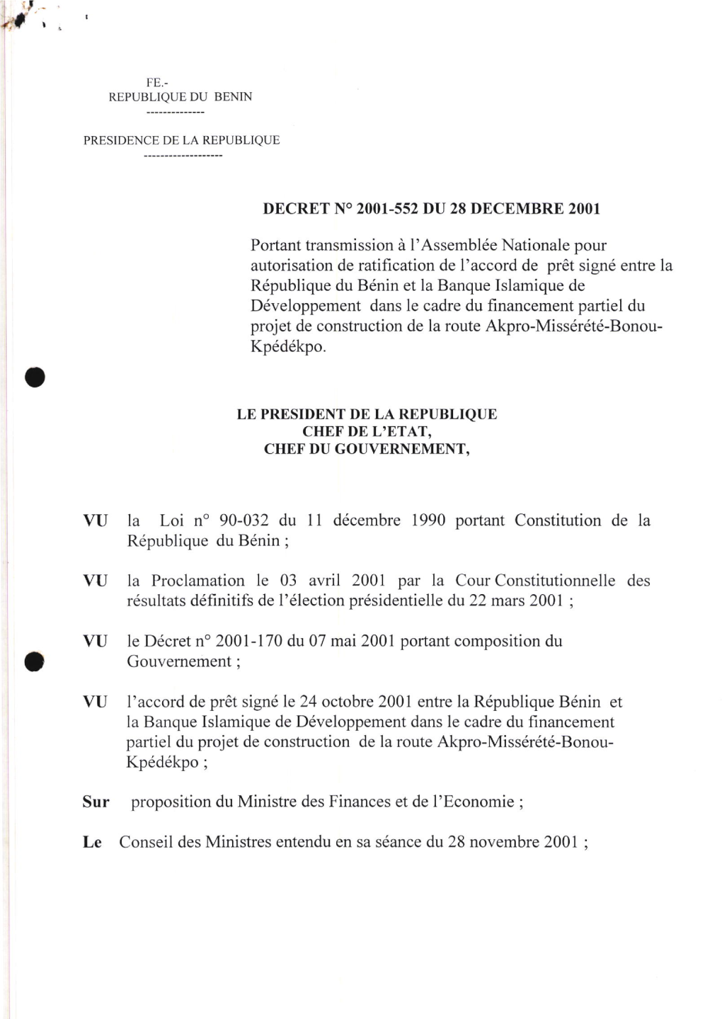 \,R[J La Loi No 90-032 Du 11 Décembre 1990 Portant Constitution De La VU