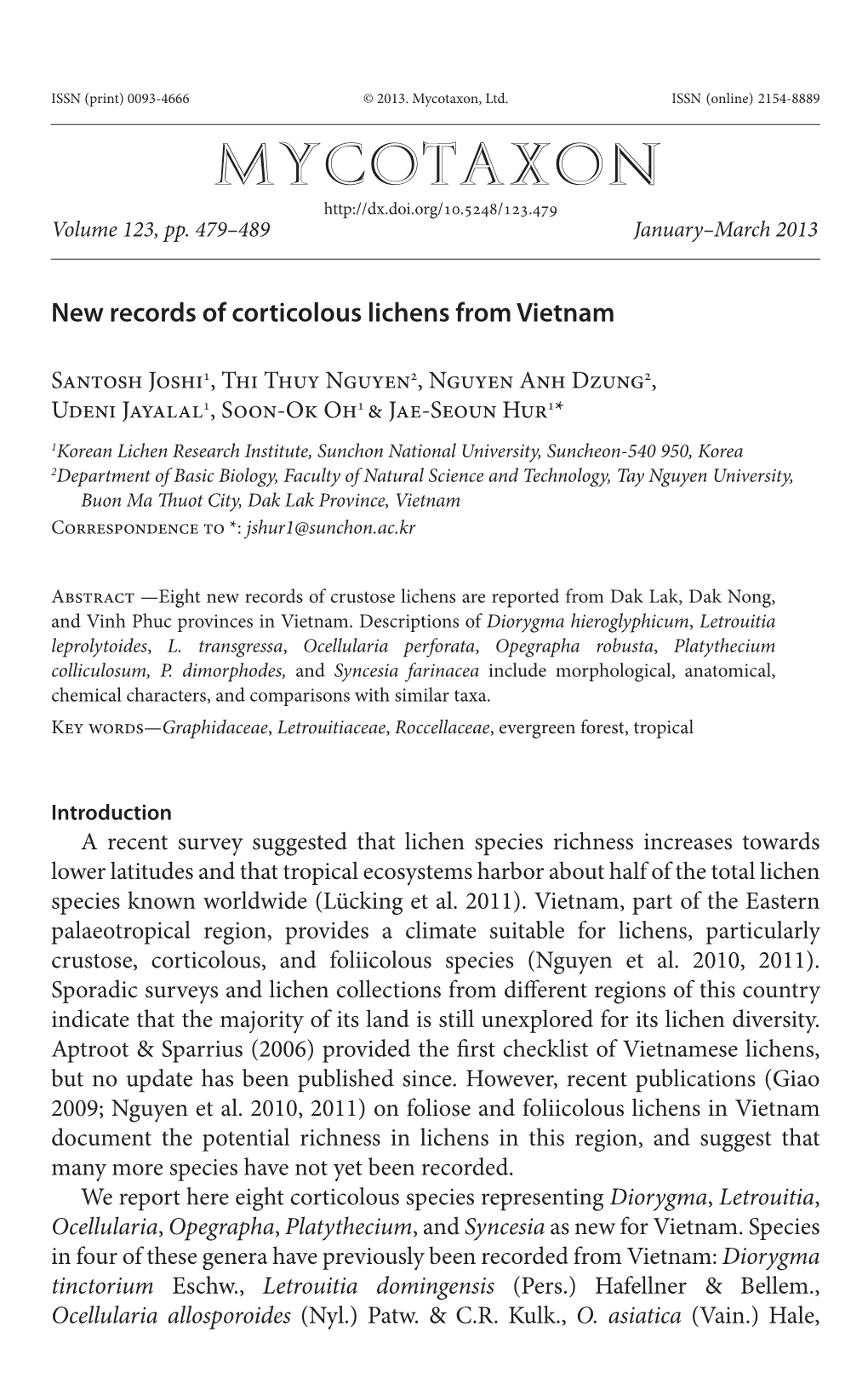 New Records of Corticolous Lichens from Vietnam