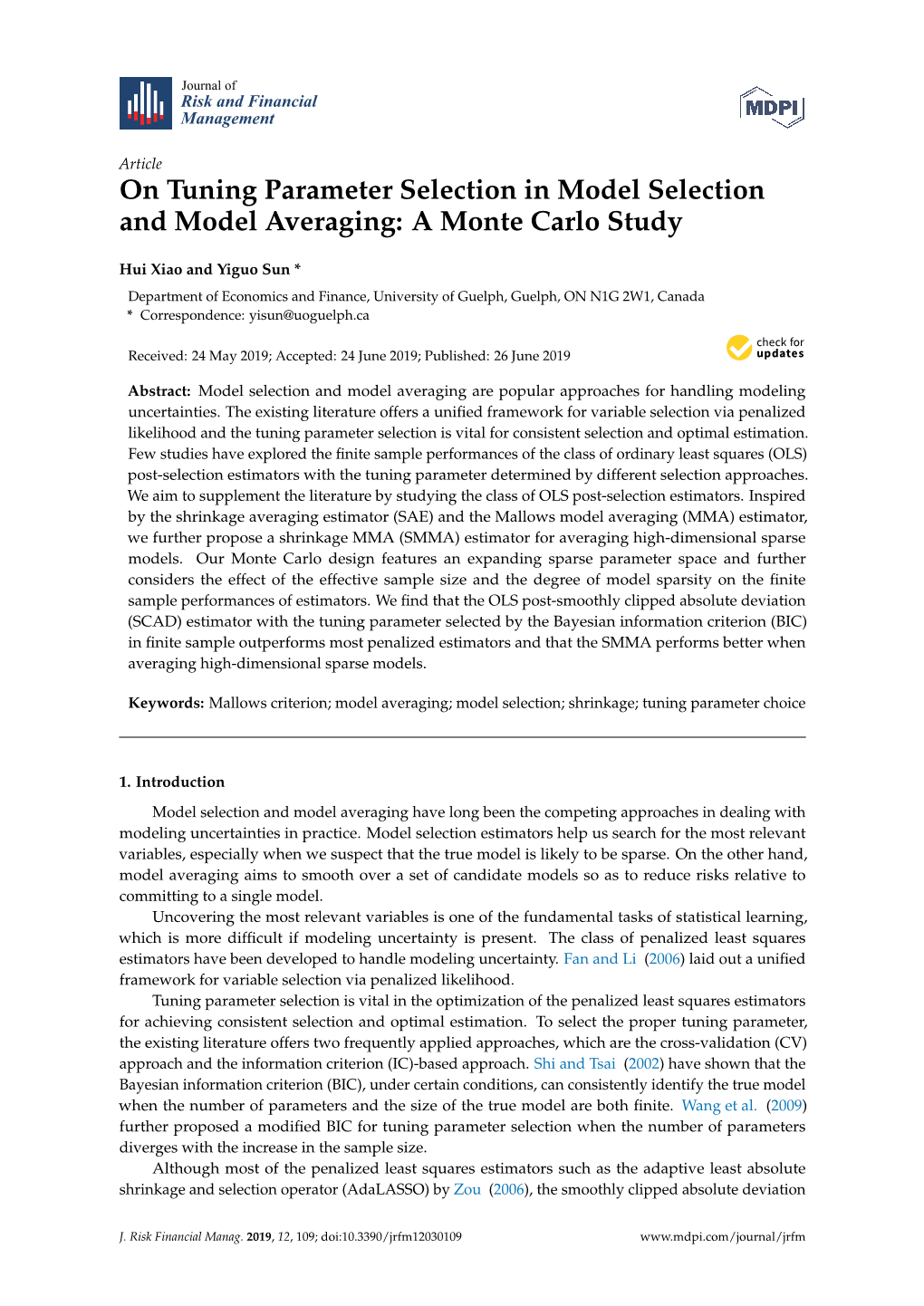 On Tuning Parameter Selection in Model Selection and Model Averaging: a Monte Carlo Study