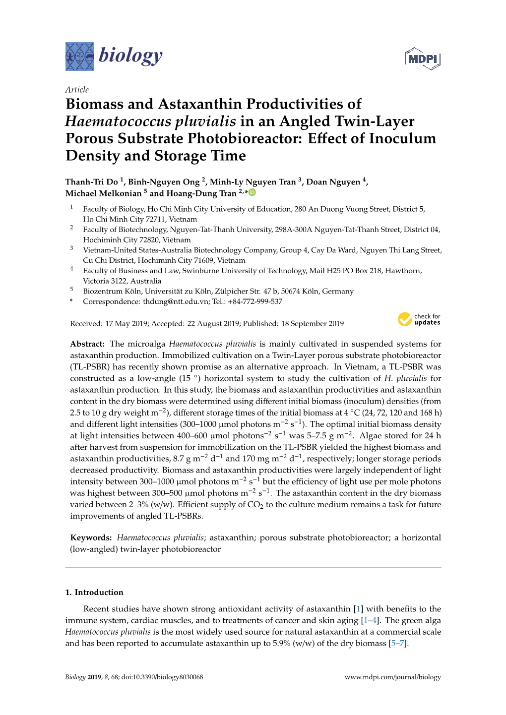 Biomass and Astaxanthin Productivities of Haematococcus Pluvialis in an Angled Twin-Layer Porous Substrate Photobioreactor: Eﬀect of Inoculum Density and Storage Time