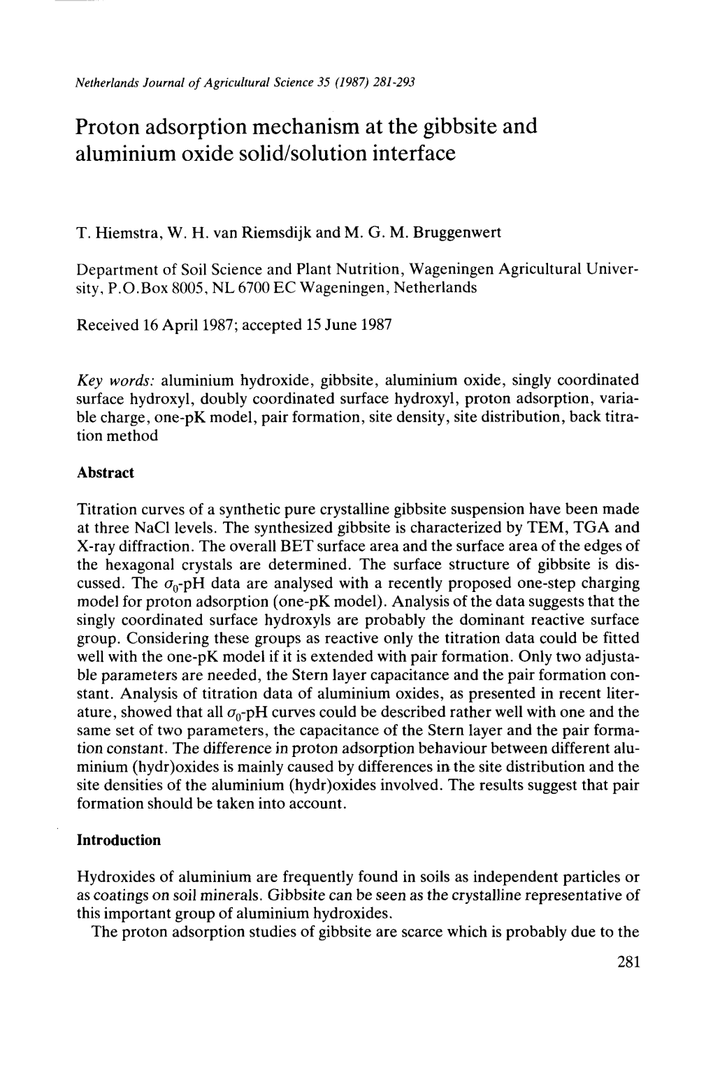 Proton Adsorption Mechanism at the Gibbsite and Aluminium Oxide Solid/Solution Interface