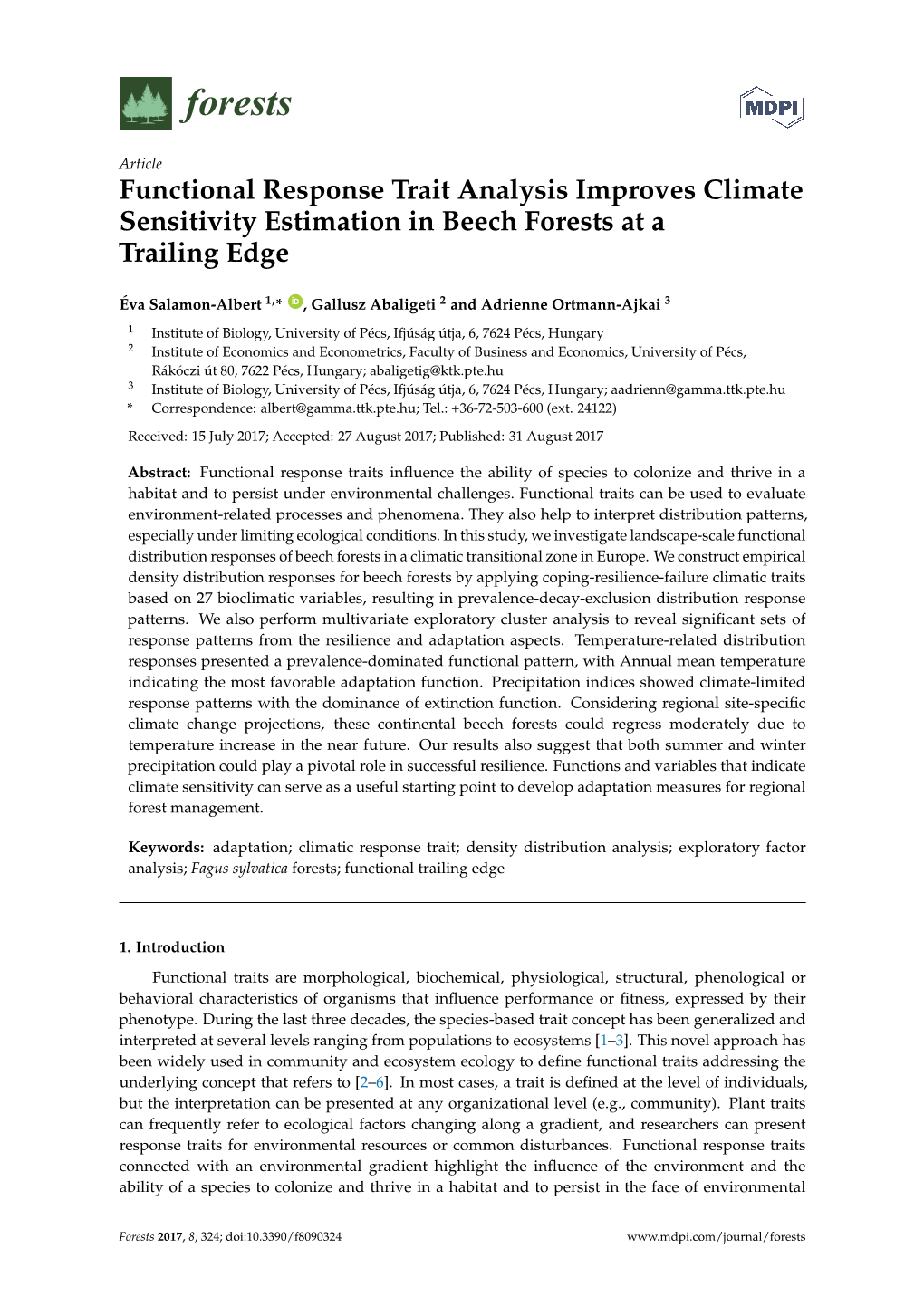 Functional Response Trait Analysis Improves Climate Sensitivity Estimation in Beech Forests at a Trailing Edge