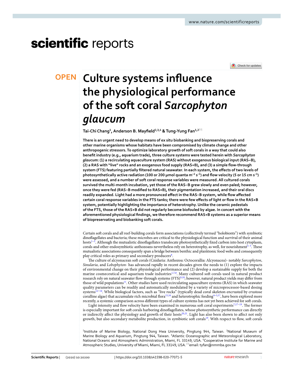 Culture Systems Influence the Physiological Performance of the Soft Coral Sarcophyton Glaucum