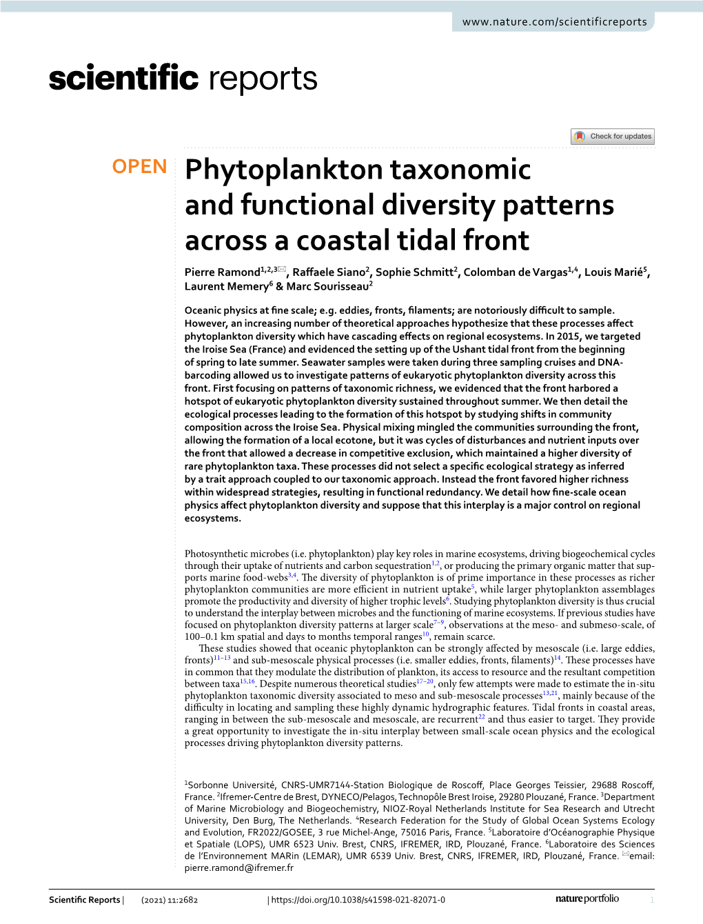 Phytoplankton Taxonomic and Functional Diversity Patterns Across