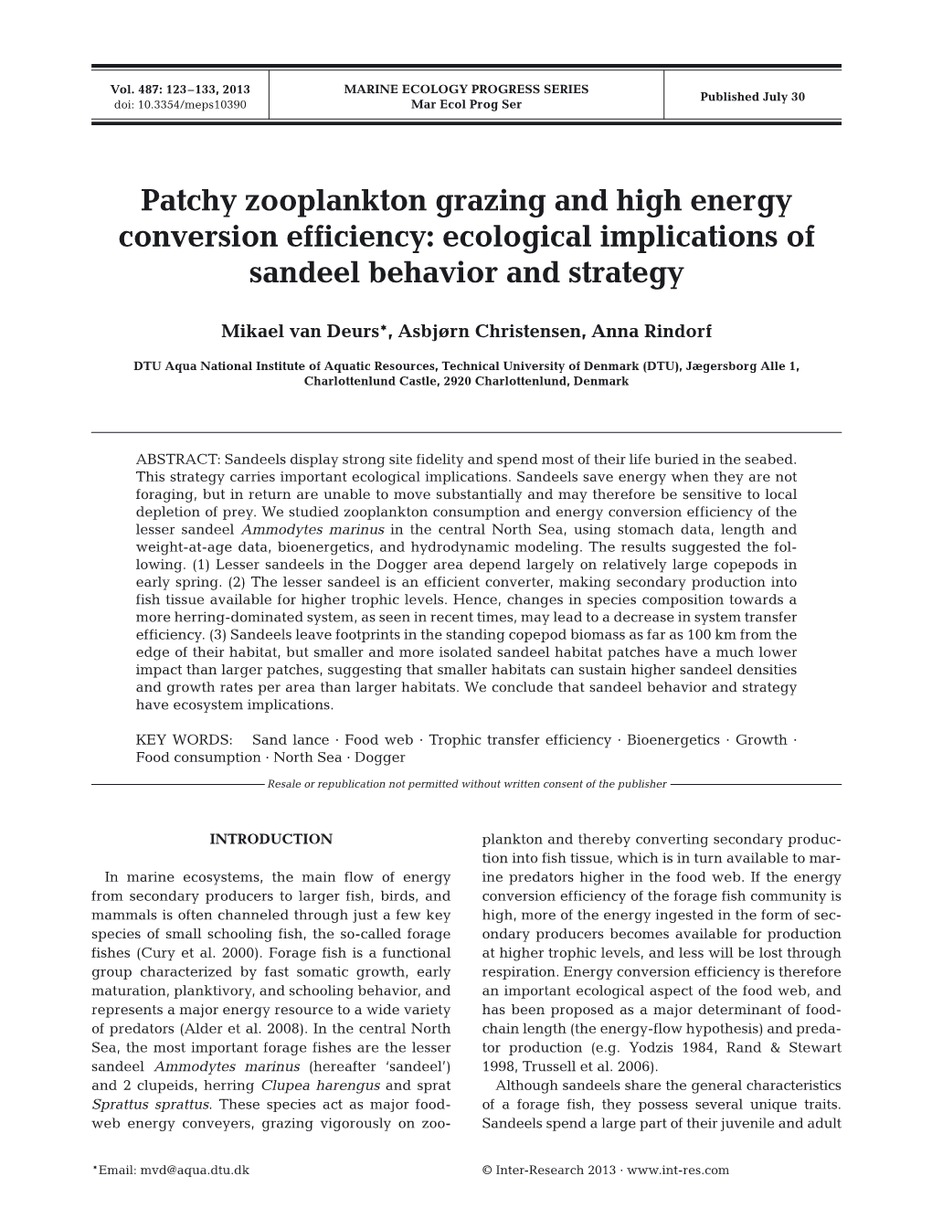 Patchy Zooplankton Grazing and High Energy Conversion Efficiency: Ecological Implications of Sandeel Behavior and Strategy