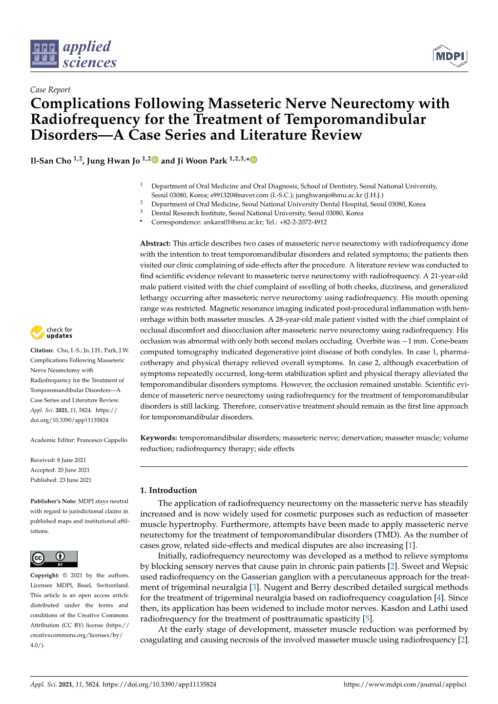 Complications Following Masseteric Nerve Neurectomy with Radiofrequency for the Treatment of Temporomandibular Disorders—A Case Series and Literature Review