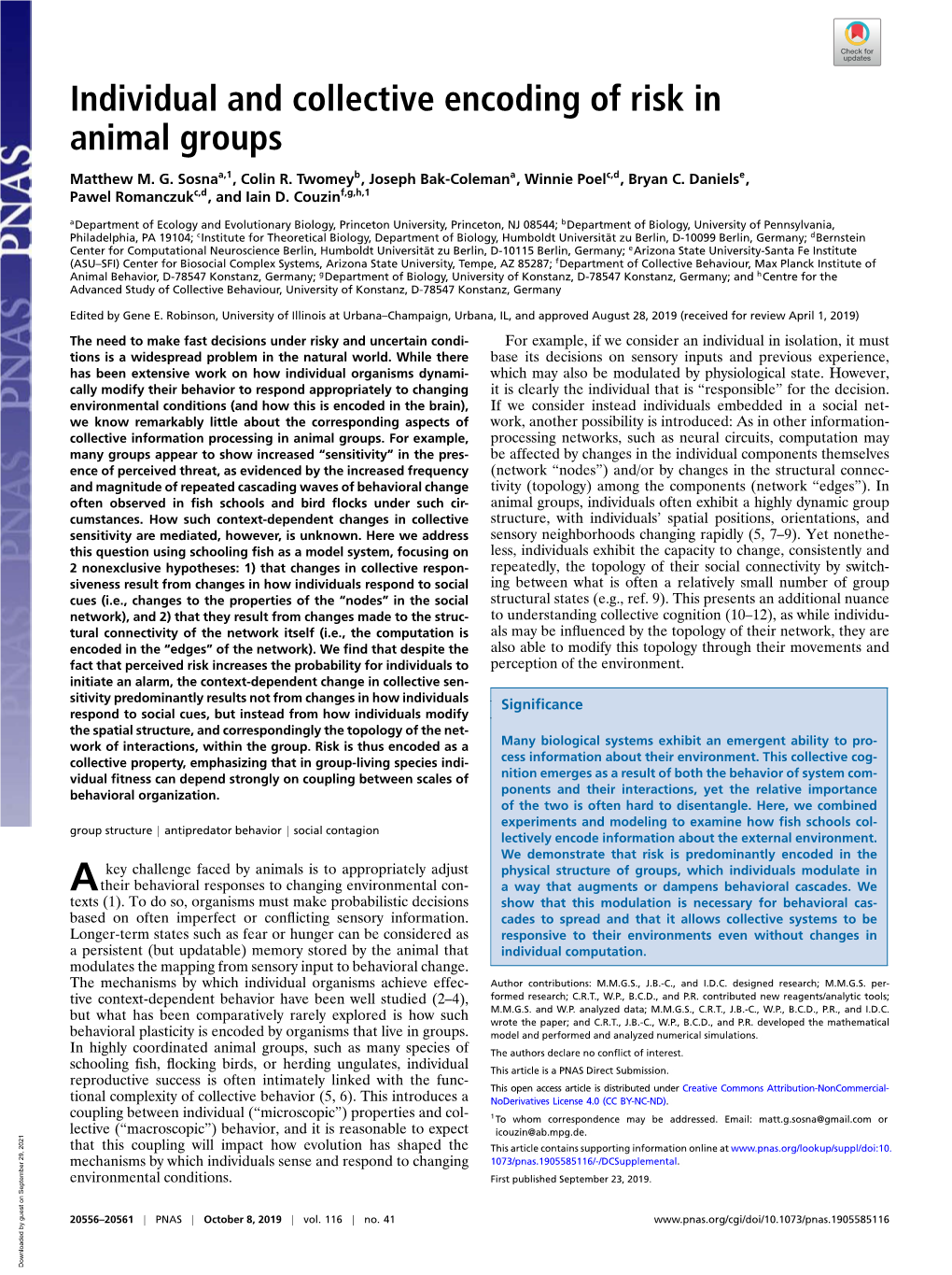 Individual and Collective Encoding of Risk in Animal Groups