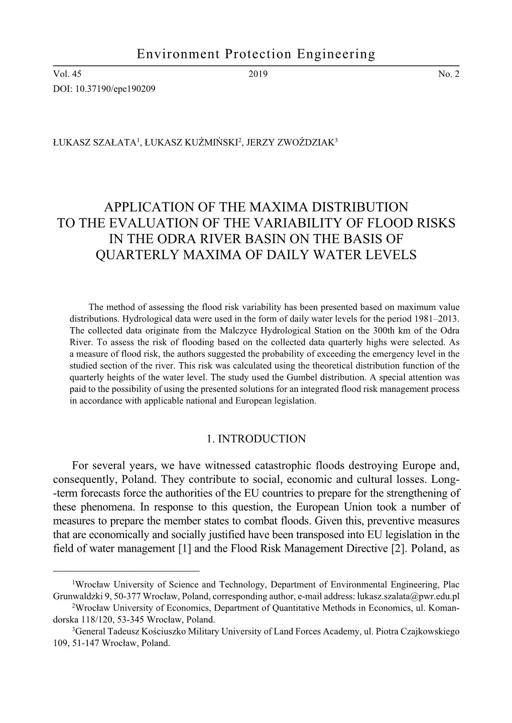 Application of the Maxima Distribution to the Evaluation of the Variability of Flood Risks In
