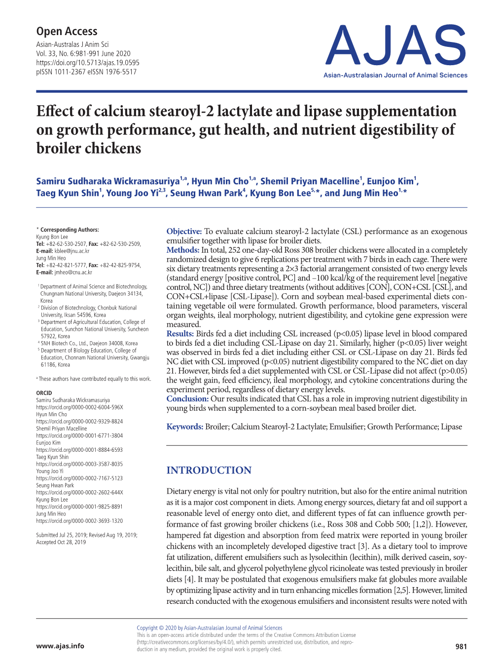 Effect of Calcium Stearoyl-2 Lactylate and Lipase Supplementation on Growth Performance, Gut Health, and Nutrient Digestibility of Broiler Chickens