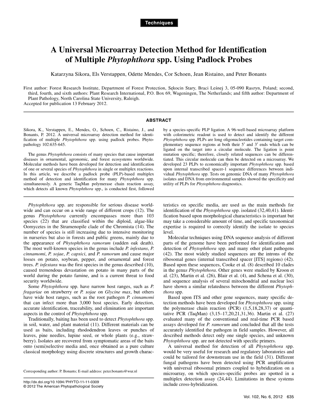 A Universal Microarray Detection Method for Identification of Multiple Phytophthora Spp