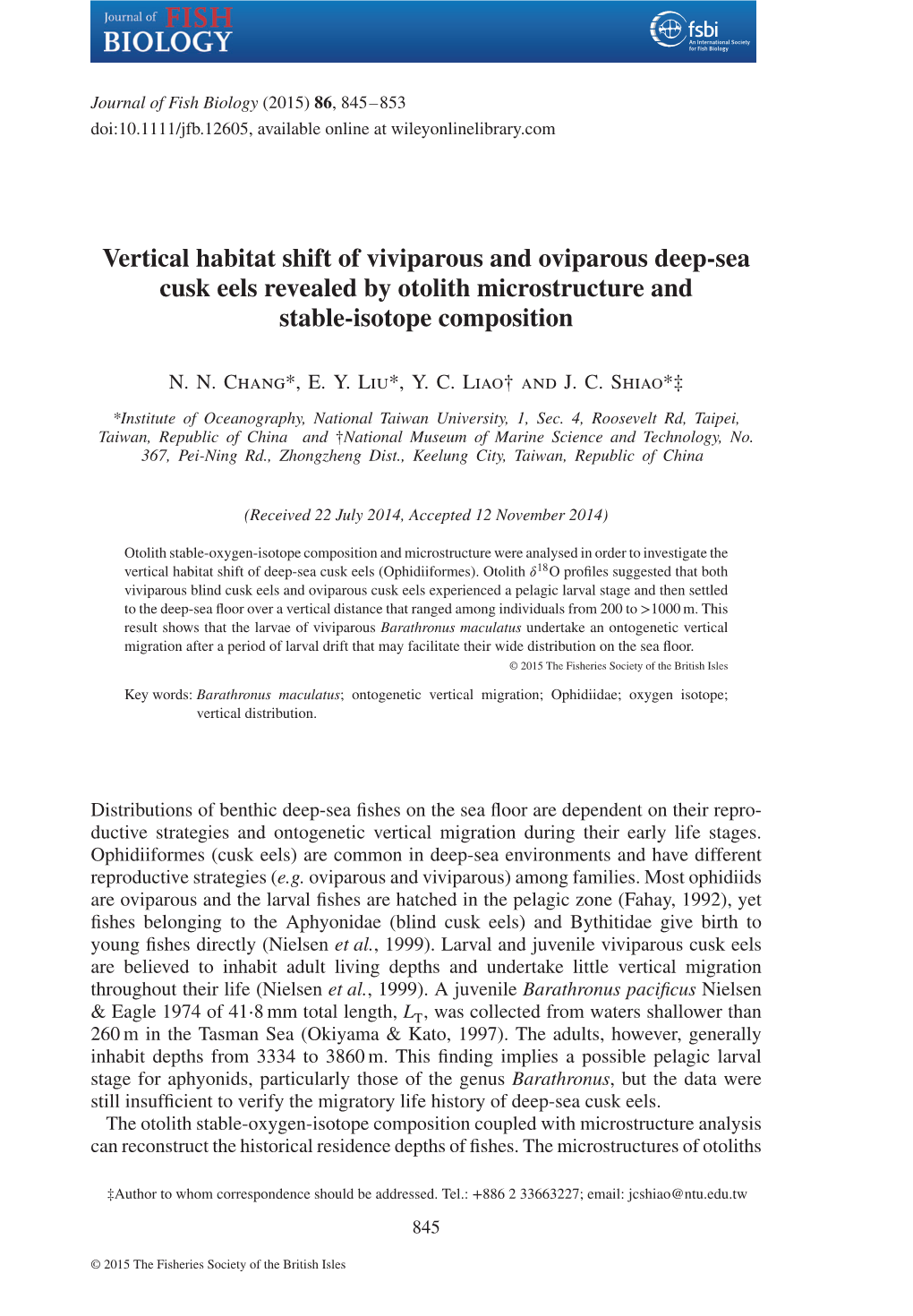 Vertical Habitat Shift of Viviparous and Oviparous Deep-Sea Cusk Eels Revealed by Otolith Microstructure and Stable-Isotope Composition